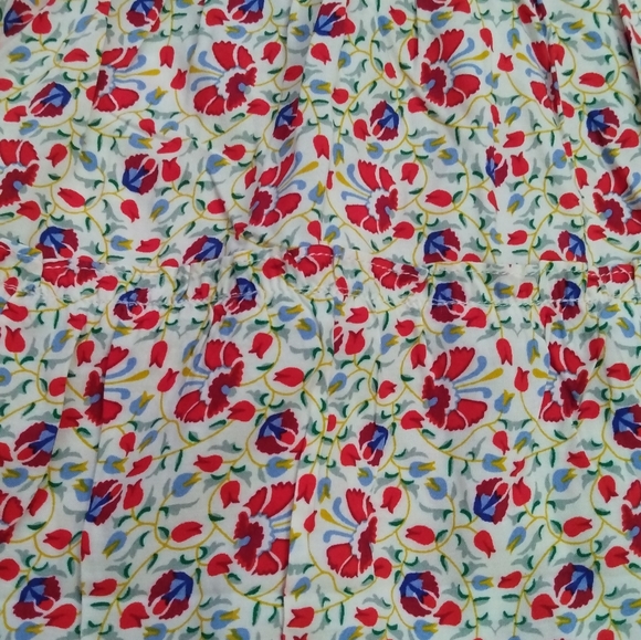 SOLD- NWT Max Studio Ladies Floral Skirt Large - Picture 2 of 13